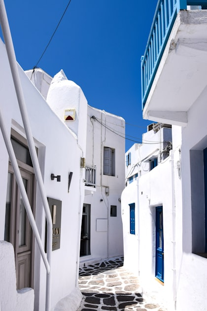 Top 10 Tips for Budget Travel in Greece